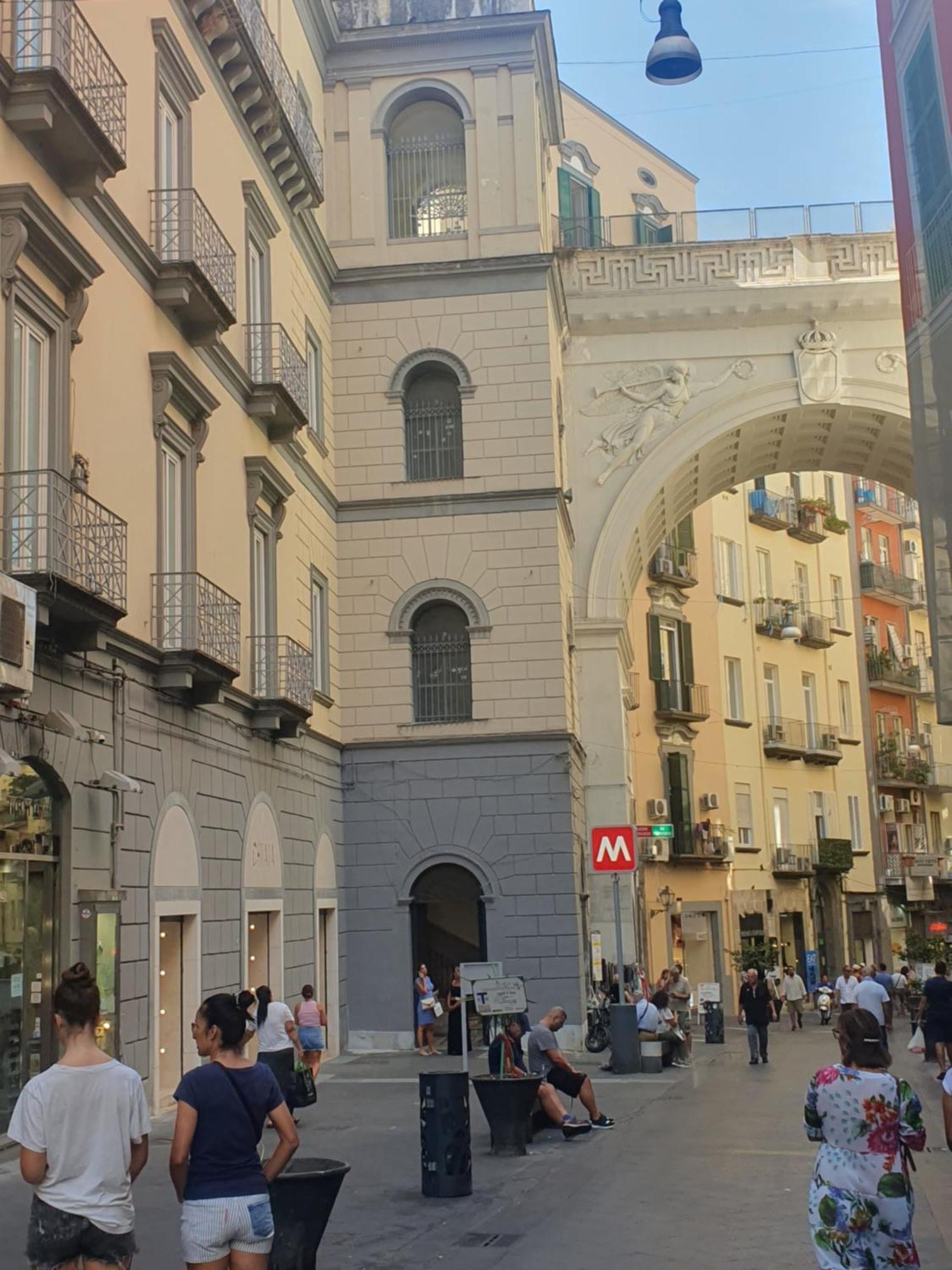 Apartment Casa Chiaia Naples